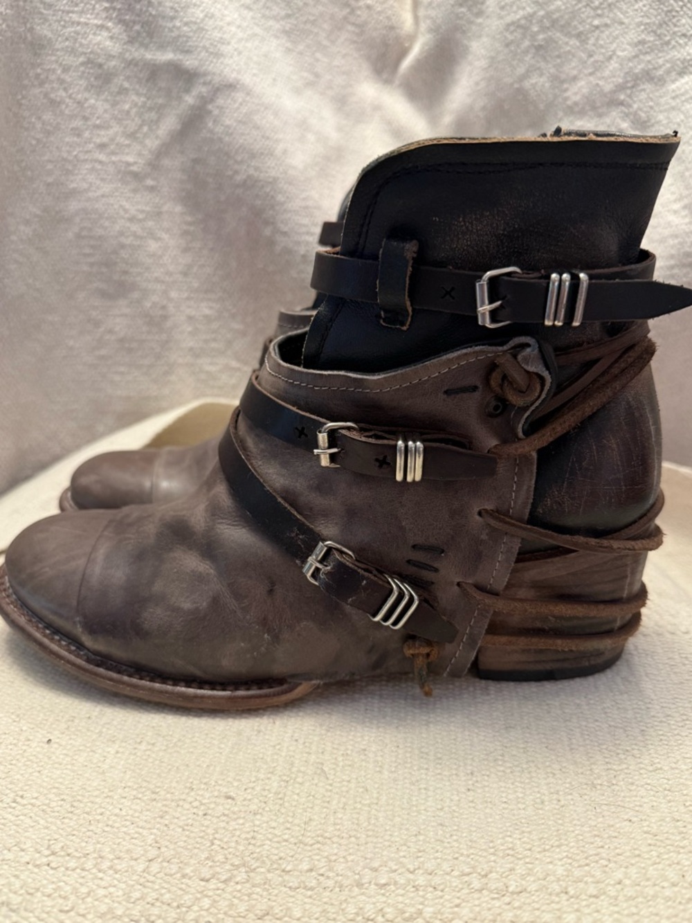Freebird Crue Brown Leather Ankle Boots with Buckle Straps size 10 - Picture 8 of 10